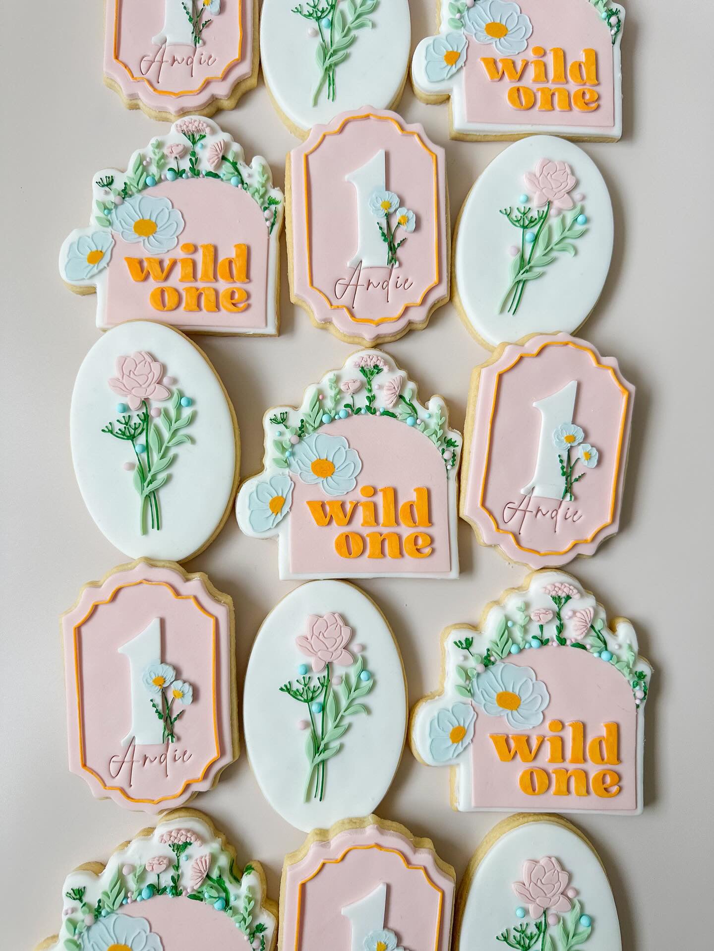 Wildflowers on Oval Debosser and matching cutter