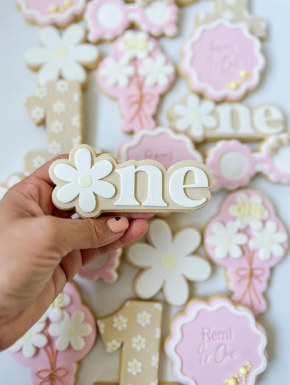 ONE with daisy Cookie Cutter and Stamp stl file